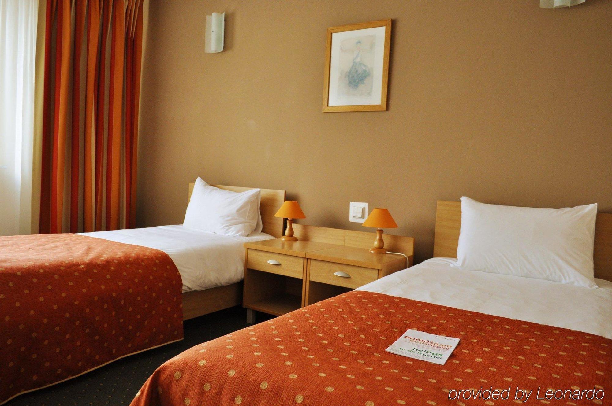 Hotel Wilanow Warszawa By Desilva Exterior foto