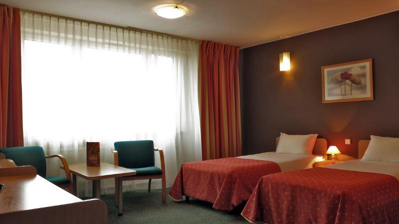 Hotel Wilanow Warszawa By Desilva Exterior foto