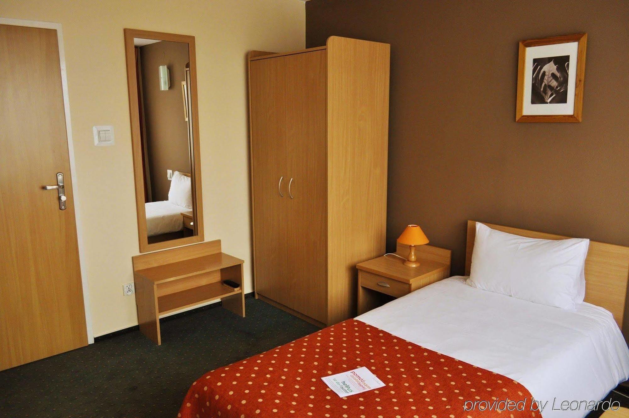Hotel Wilanow Warszawa By Desilva Exterior foto